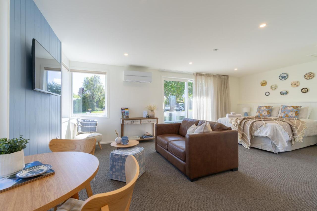 The Mayflower Cottage Te Anau Exterior photo